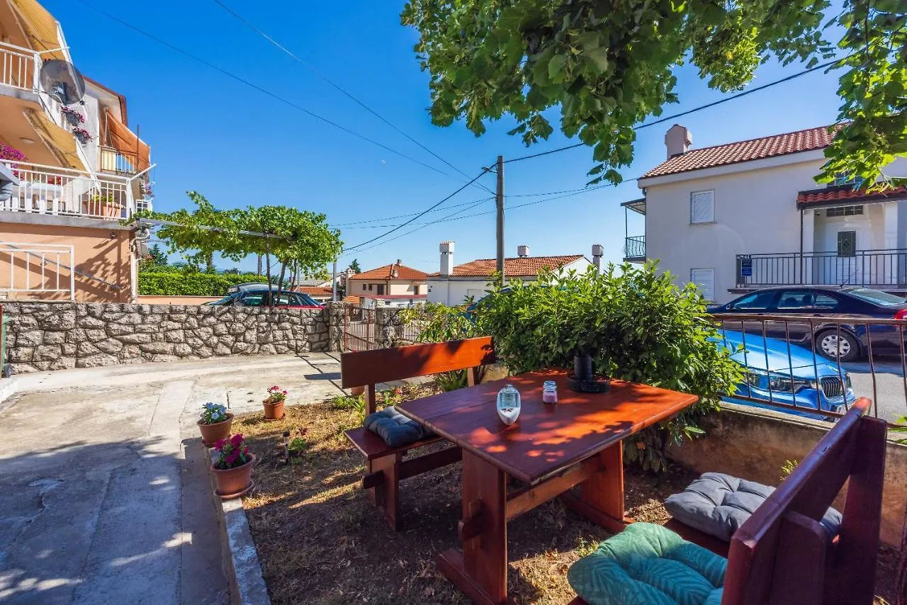 Apartman Do&Ma Crikvenica 0*,  Croatia